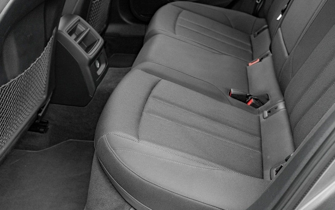 Audi A4 cena 137850 przebieg: 84444, rok produkcji 2020 z Nysa małe 781